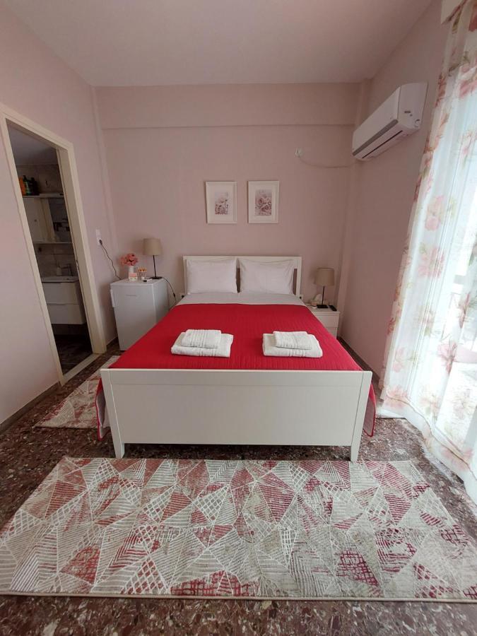 Crystal Home Near Airport أرتيميدا المظهر الخارجي الصورة